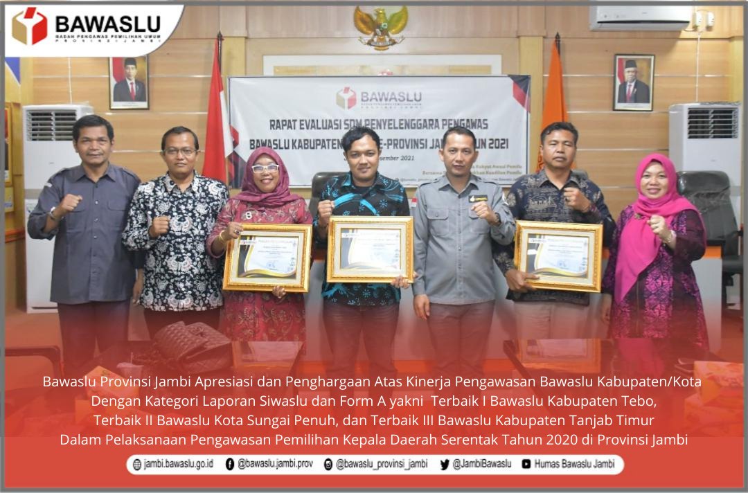Bawaslu Jambi Berikan Penghargaan ke Bawaslu Kabupaten/Kota