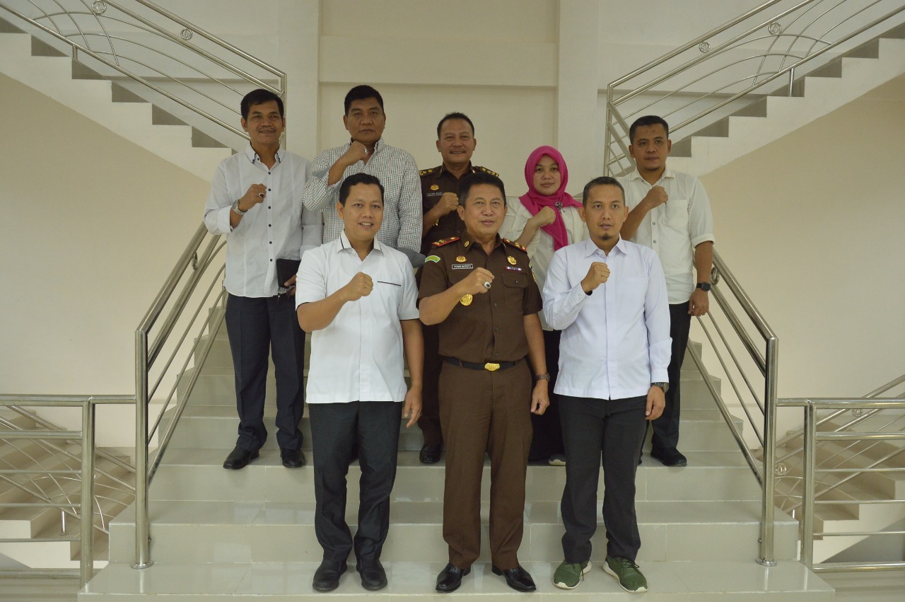 Bawaslu Audensi dengan Kajati Jambi