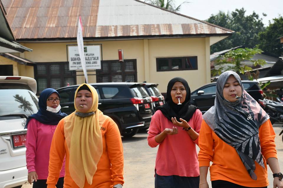 Meriah, Bawaslu Gelar Perlombaan 17 Agustus