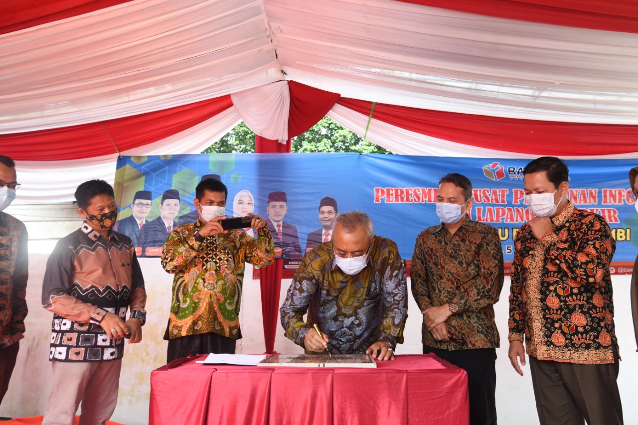 Pertama di Bawaslu Provinsi, Sekjen Resmikan Pusat Layanan Informasi