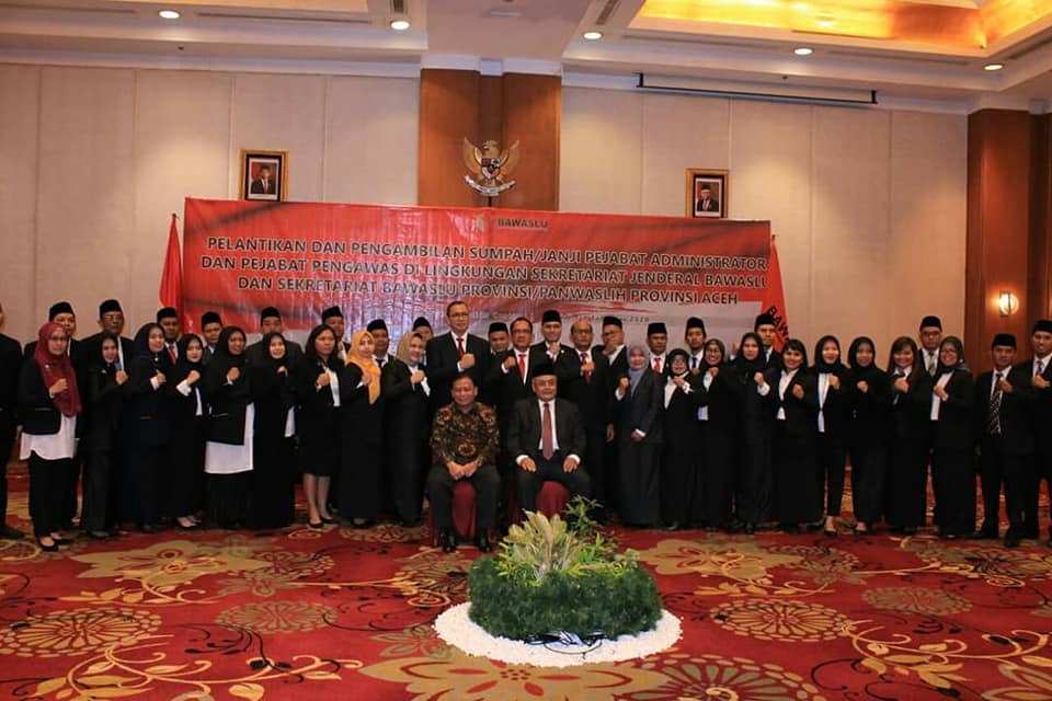 Sekjen Bawaslu Lantik Kabag dan Kasubbag se-Indonesia