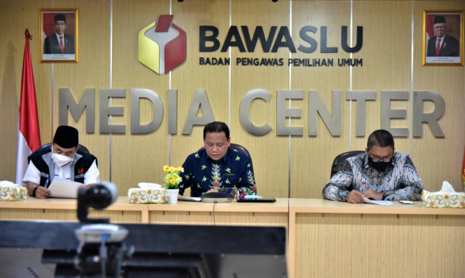 Pelanggaran di Internet Meningkat, 462 Akun Resmi Masih Kampanye di Masa Tenang