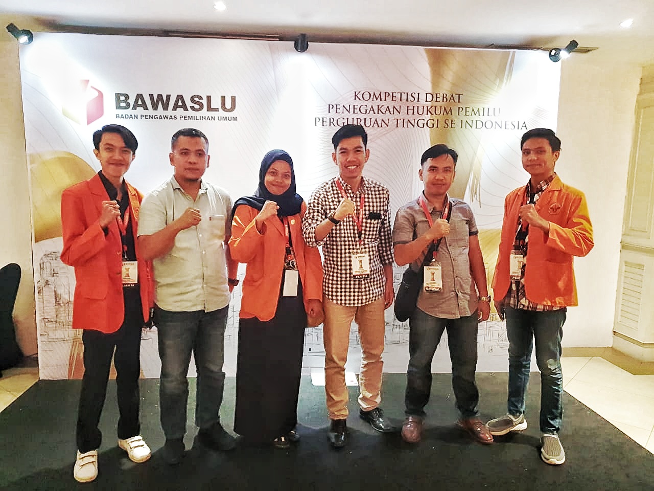Lolos ke 16 Besar, Tim debat Hukum Universitas Jambi siap menyonsong Final!
