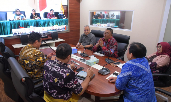 Cegah Covid-19, Pimpinan Bawaslu Lakukan Koordinasi Lewat Telekonferensi
