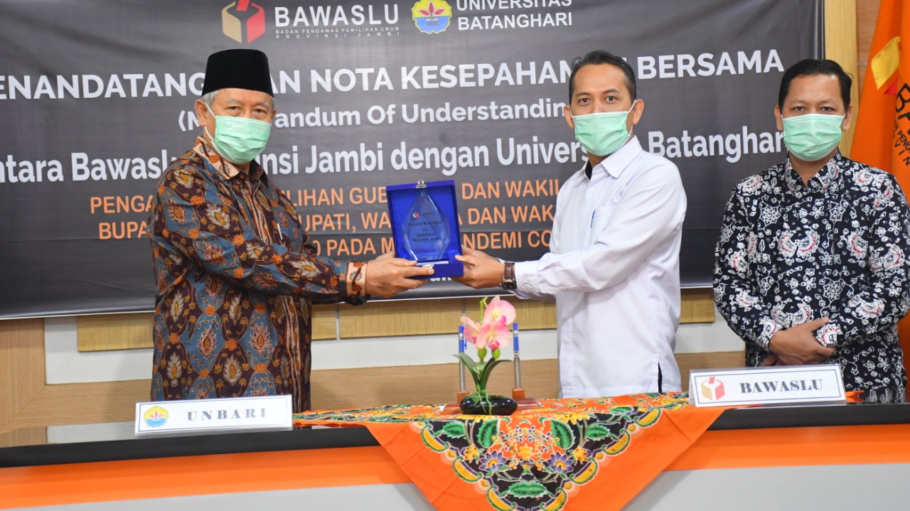 Bawaslu Jambi Teken MoU dengan Unbari