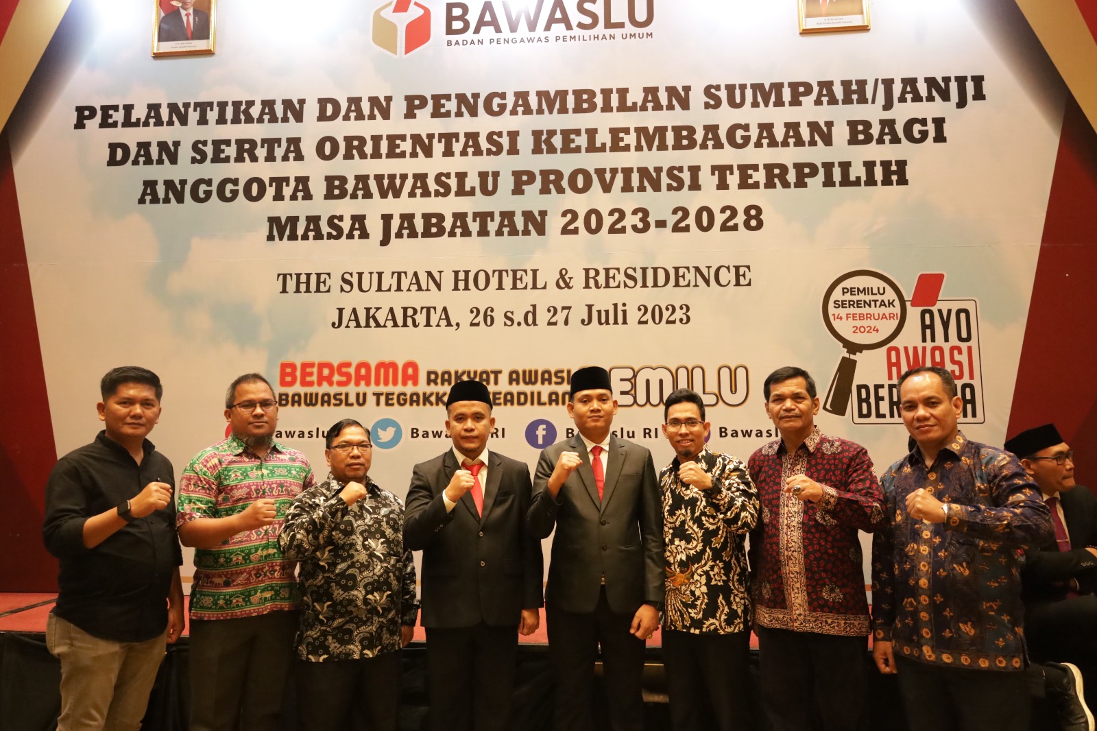 Dua Anggota Bawaslu Provinsi Jambi Resmi Dilantik
