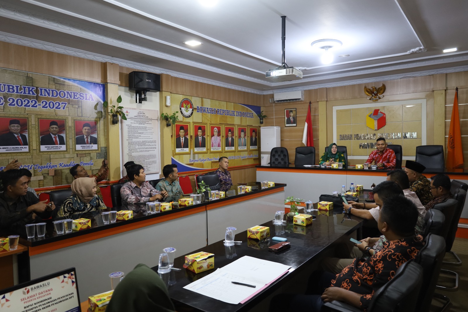 Minta Bawaslu Kabupaten/Kota Tetap Lakukan Pencermatan Daftar Pemilih