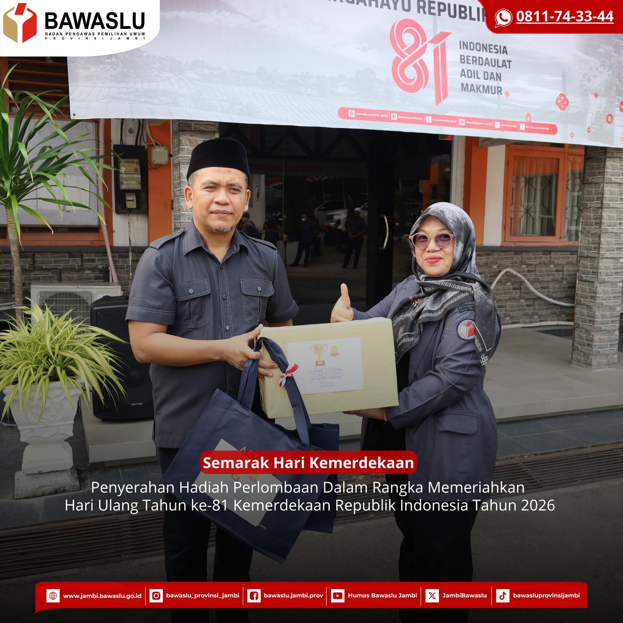 Penyerahan Hadiah Perlombaan HUT ke-81 Kemerdekaan RI di Bawaslu Jambi
