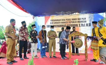 Anggota Bawaslu RI Resmikan Desa Peduli Awasi Hak Pilih