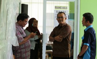 Anggota Bawaslu Lakukan Pemantauan Pleno di PPK