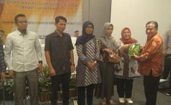 Dapat Penghargaan Sebagai Tim Penilai Terbaik