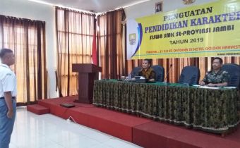 Ingatkan Siswa Jangan Buta Politik