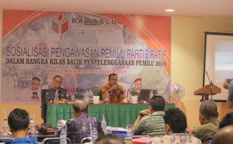 Ajak Masyarakat Ikut Awasi Pilkada 2020
