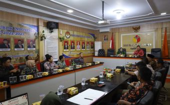 Minta Bawaslu Kabupaten/Kota Tetap Lakukan Pencermatan Daftar Pemilih