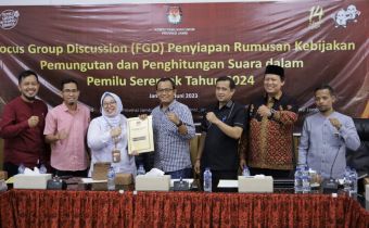 Penyampaian Hasil Vermin Dokumen Persyaratan Bakal Calon DPD dan DPRD