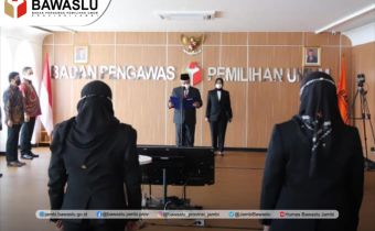 Lantik Pejabat Administrator, Sekjen Harap Semua Siap Kawal Tahapan Pemilu