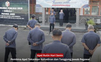 Pembina Apel Tekankan Kehadiran dan Tanggung Jawab Pegawai